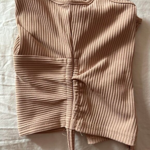 Ruched Ribbed Tank Top - Picture 3 of 3